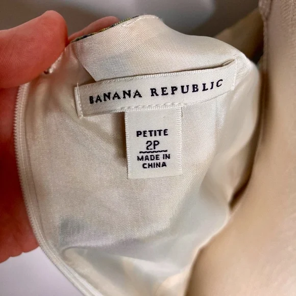 Banana Republic silk dress - Picture 9 of 11